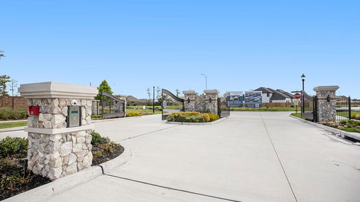 Humble null-story, 3-bed 12803 Raemoir Drive-idx