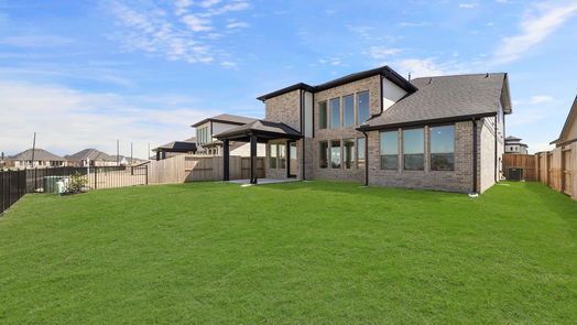 Fulshear 2-story, 4-bed 31438 Beacon Cove Trail Trail-idx