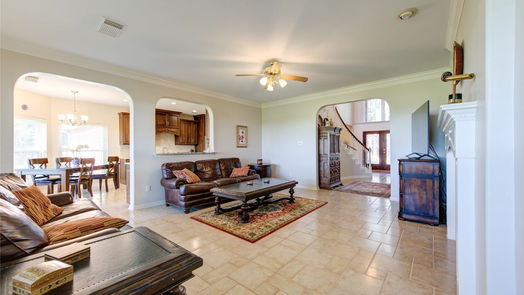 Pearland 2-story, 6-bed 2611 Winston Court-idx