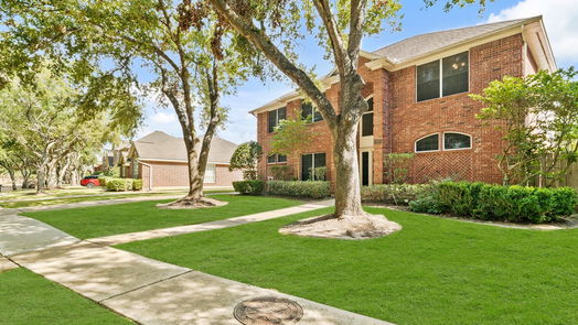 Sugar Land 2-story, 5-bed 1903 Willow Lakes Drive-idx