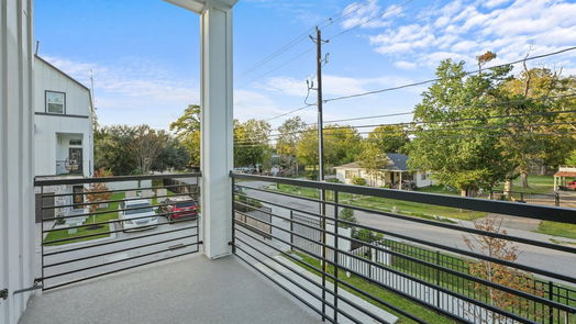 Houston 3-story, 3-bed 5344 Donovan Gardens Lane-idx