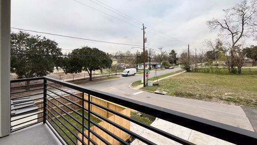 Houston 3-story, 3-bed 6222 Knox Street-idx