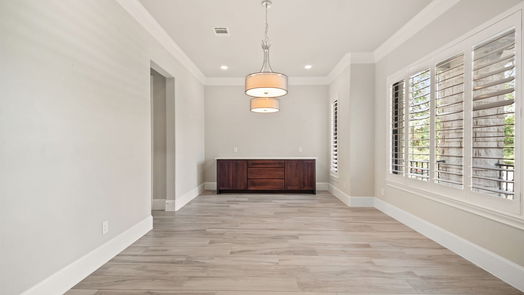 Houston 2-story, 4-bed 5230 N Braeswood Boulevard-idx