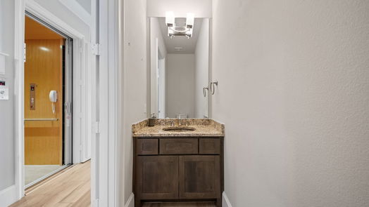 Houston 2-story, 4-bed 5230 N Braeswood Boulevard-idx