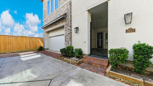 Houston 3-story, 4-bed 2610 Fountain Key Boulevard-idx