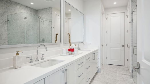 Houston null-story, 3-bed 5656 San Felipe Street 801-idx