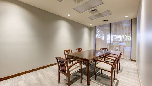 Houston null-story, 3-bed 14 Greenway 12R-idx