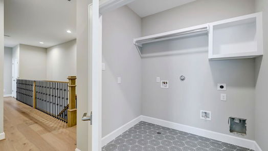 Spring 2-story, 3-bed 25130 Devlin Creek Drive-idx
