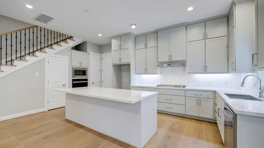 Spring 2-story, 3-bed 25130 Devlin Creek Drive-idx