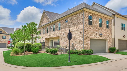 The Woodlands 2-story, 3-bed 2038 Carlson Creek Drive-idx