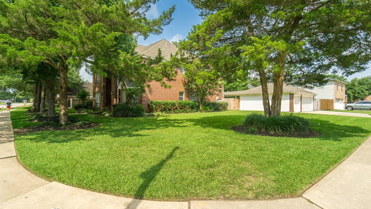 Friendswood 2-story, 5-bed 1302 Eagle Lakes Drive-idx