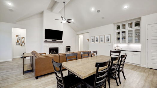 Fulshear 1-story, 4-bed 4319 Windy Oaks Drive-idx