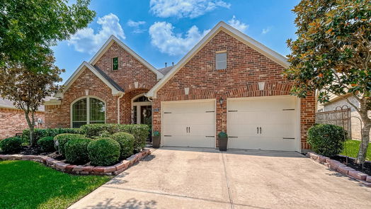 Fulshear 1-story, 4-bed 6326 Bear Creek Court-idx