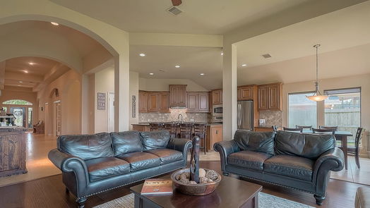 Fulshear null-story, 4-bed 6326 Bear Creek Court-idx