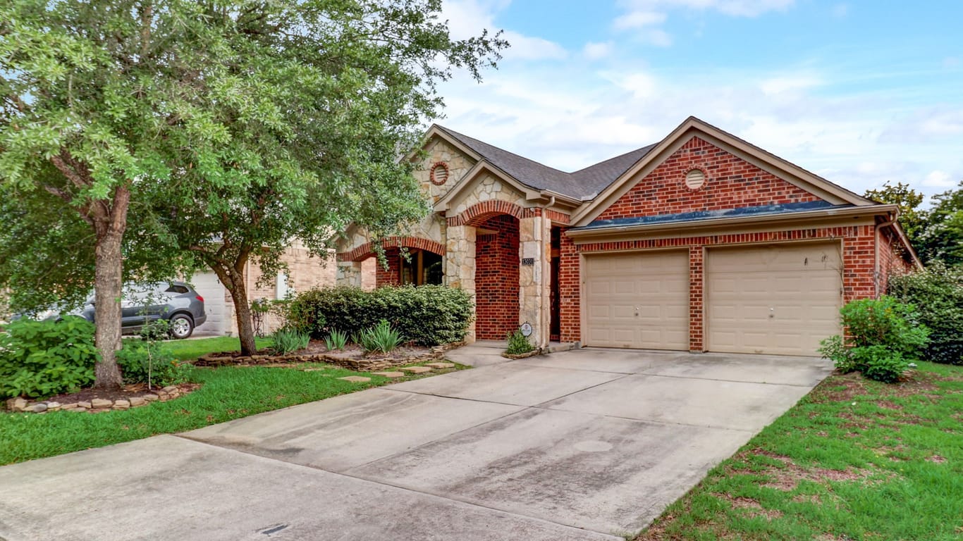 Houston 1-story, 4-bed 13031 Sweetgum Shores Dr Drive-idx