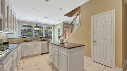 Houston 2-story, 6-bed 15411 Pinenut Bay Court-idx