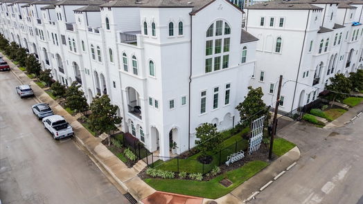 Houston 4-story, 3-bed 2725 Kennedy Street-idx