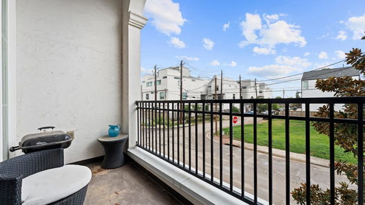 Houston 4-story, 3-bed 2725 Kennedy Street-idx