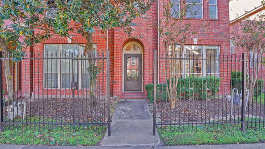 Houston 2-story, 2-bed 2706 Crawford Street-idx