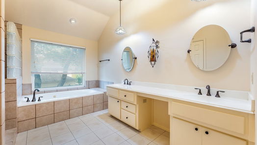 Humble 2-story, 4-bed 19706 Pioneer Court-idx