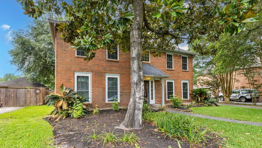 Humble 2-story, 4-bed 19706 Pioneer Court-idx