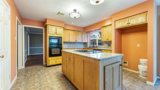 Humble 2-story, 4-bed 19706 Pioneer Court-idx