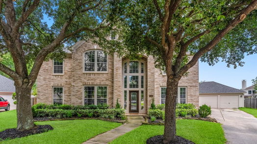 Humble 2-story, 5-bed 7003 Turtle Manor Drive-idx