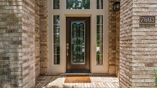 Humble 2-story, 5-bed 7003 Turtle Manor Drive-idx