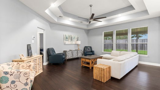 Humble 2-story, 5-bed 7003 Turtle Manor Drive-idx