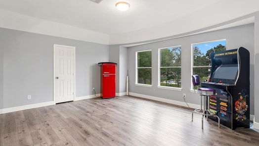 Humble 2-story, 5-bed 7003 Turtle Manor Drive-idx