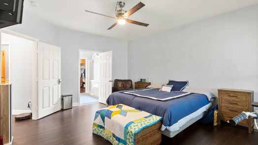 Humble 2-story, 5-bed 7003 Turtle Manor Drive-idx