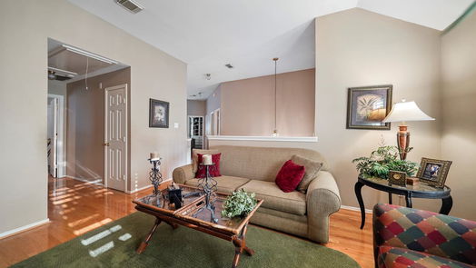 Humble 2-story, 4-bed 7918 Trophy Place Drive-idx