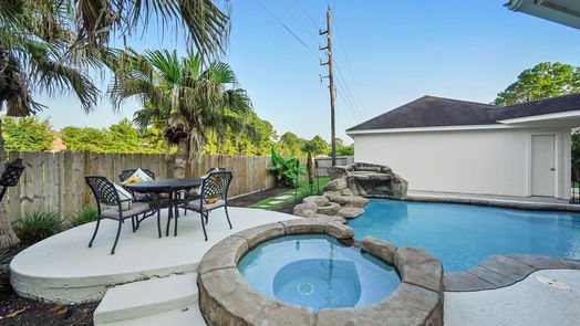 Humble 2-story, 4-bed 7918 Trophy Place Drive-idx