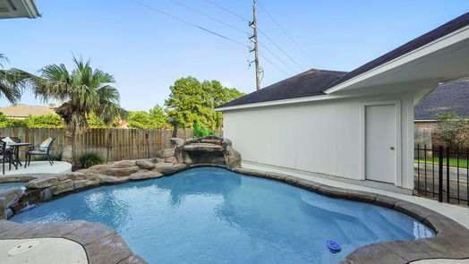 Humble 2-story, 4-bed 7918 Trophy Place Drive-idx