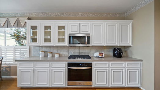 Humble 2-story, 4-bed 7918 Trophy Place Drive-idx