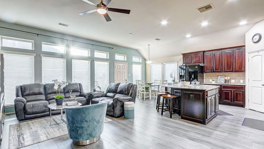 Pearland 1-story, 4-bed 13606 Rainwater Drive-idx