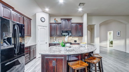 Pearland 1-story, 4-bed 13606 Rainwater Drive-idx