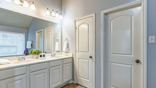 Pearland 1-story, 4-bed 13606 Rainwater Drive-idx