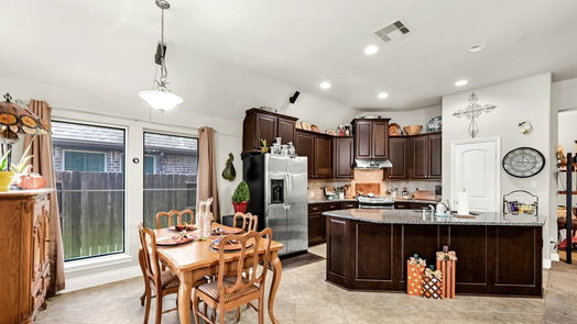 Pearland 1-story, 4-bed 13934 Palm Ridge Lane-idx