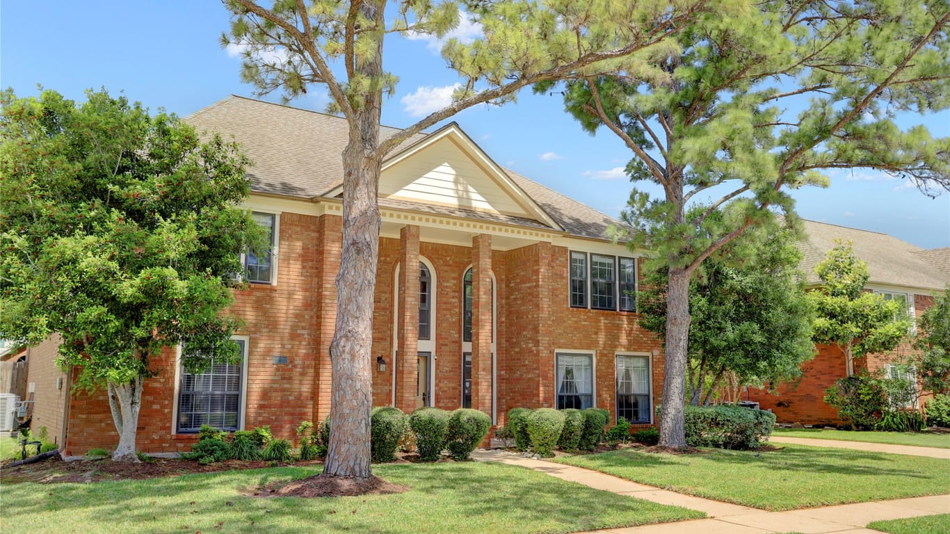 Pearland 2-story, 5-bed 2116 Limrick Drive-idx