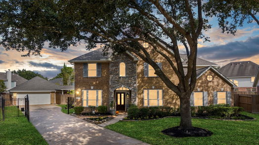 Houston 2-story, 5-bed 10747 N Belmont Court-idx