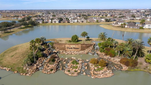 Manvel 2-story, 6-bed 122 Indian Wells Drive-idx
