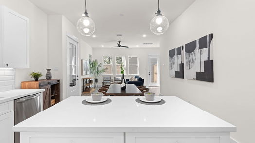 Houston 2-story, 3-bed 4783 Summit St-idx