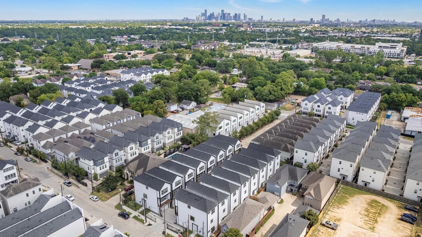 Houston 3-story, 3-bed 857 Fisher D-idx