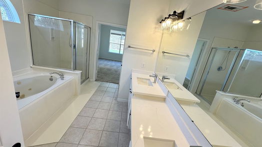 Houston 2-story, 4-bed 19038 Woodglen Drive-idx