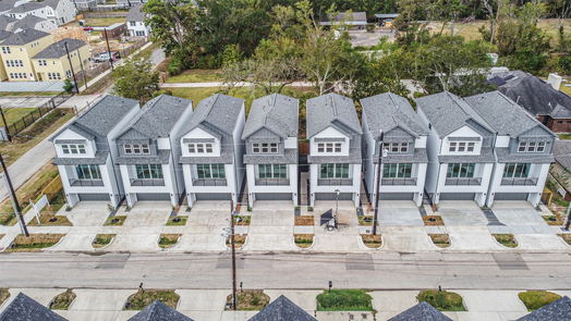 Houston 3-story, 3-bed 5703 Balbo Street E-idx