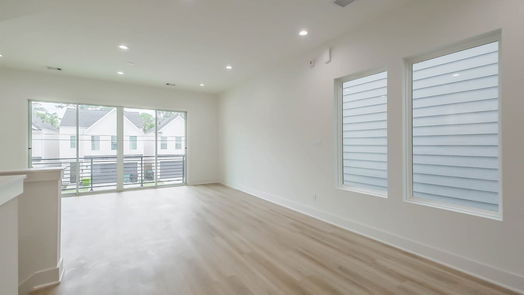 Houston 3-story, 3-bed 5703 Balbo Street F-idx