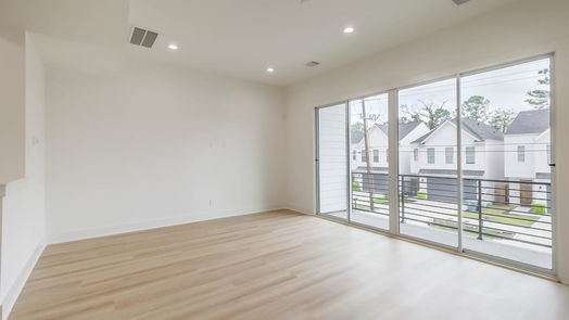 Houston 3-story, 3-bed 5703 Balbo Street F-idx