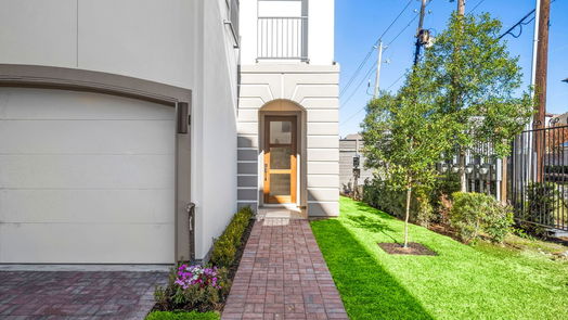 Houston 3-story, 3-bed 11104 Savannah Oaks Lane-idx