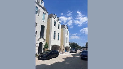 Houston 3-story, 3-bed 11116 Savannah Oaks Lane-idx